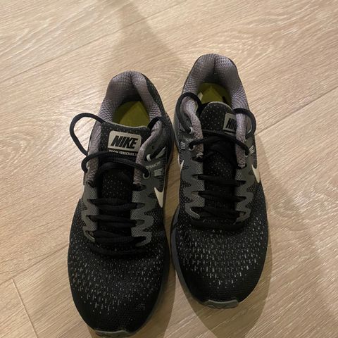 Nike Zoom Structure 2.0, størrelse 37,5