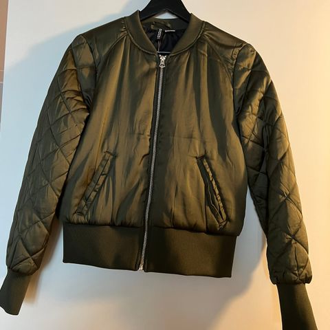 Bomber jacket