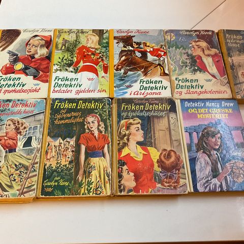 Frøken Dektiv og Nancy Drew bøker ( samlet kr 50 ).