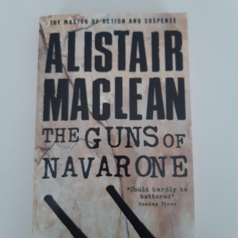THE GUNS OF NAVARONE" ALISTAIR MACLEAN