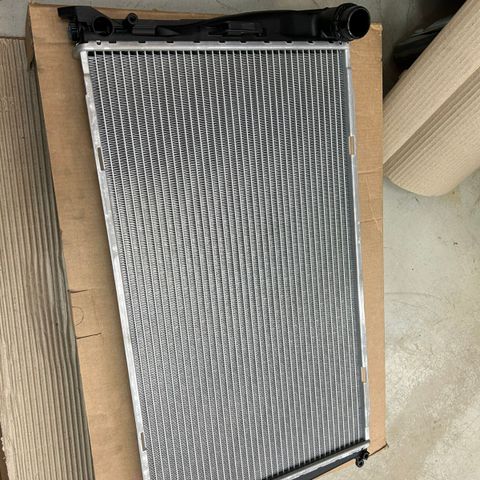 Radiator til BMW x1 e84