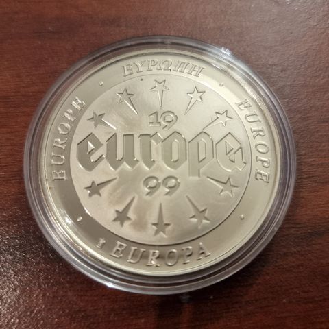 The first EUROPE-medallions fra 1999