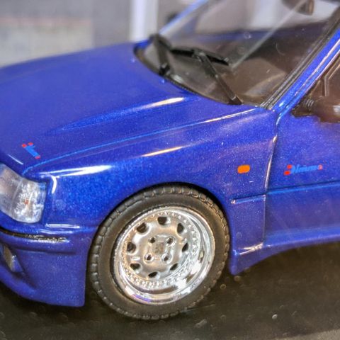 Peugeot 205 GTI 1989 Dimma Bodykit ( 1/43 ) modellbil