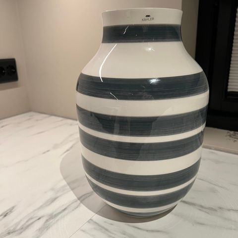 Kahler vase