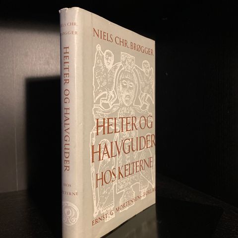 📚BORGE ANTIKVARIAT: «Helter og halvguder hos Kelterne» Niels Chr. Brøgger