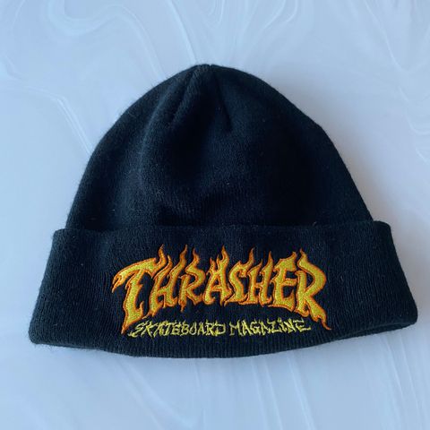 Thrasher Skateboard Magazine lue.