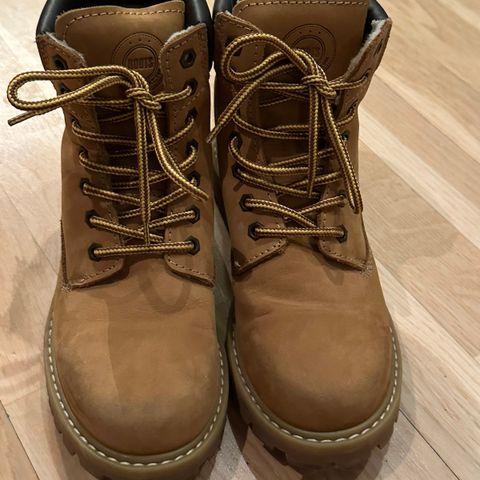 Boots / vintersko fra Roots str.38 selges kr.600.-