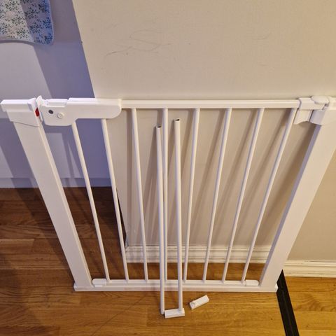 Baby gate