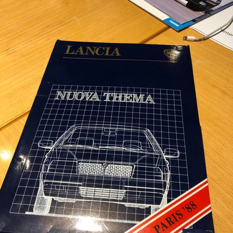 Pressemappe Lancia Thema Paris 1988