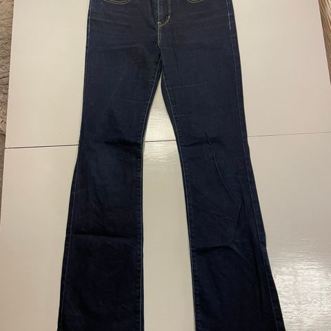 Levi’s 315 Shaping Bootcut jeans (Str. 29/34)