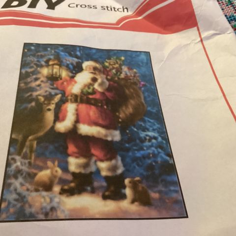 Ny, vakker og komplett broderi pakke/ påtrykt jule bilde med garn. 38x40cm