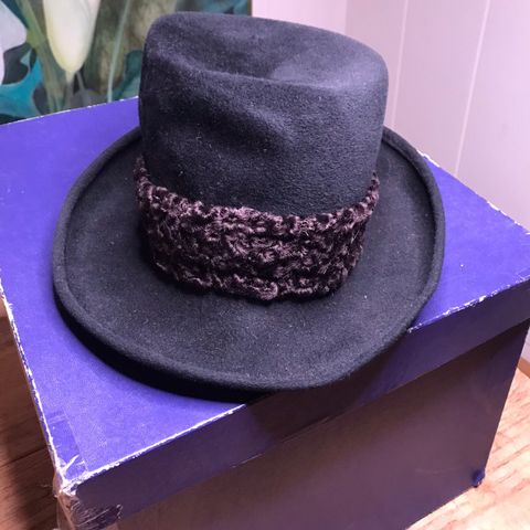 PHILIP TREACY LONDON hatt