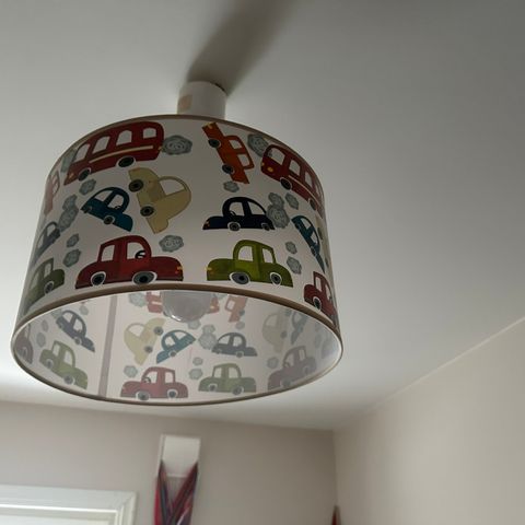 Barn lampe