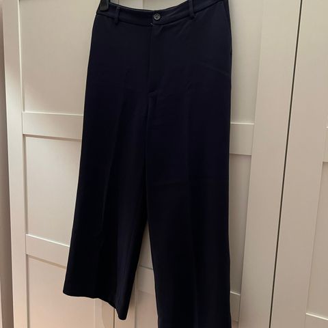 Laurie trouser fra Filippa K, i str. M