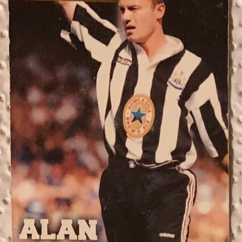 Fotballkort Alan Shearer Bud ønskes