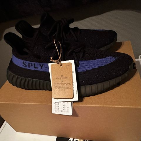 yeezy 350 black/blue