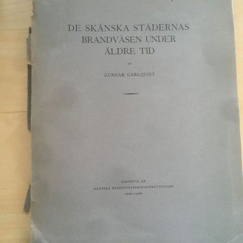 Gunnar Carlquist: "De skånska städernas brandväsen under äldre tid". På svensk