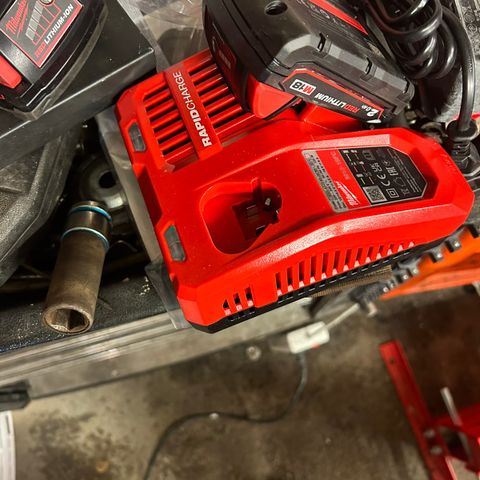 baterii lader Milwaukee m18 m12