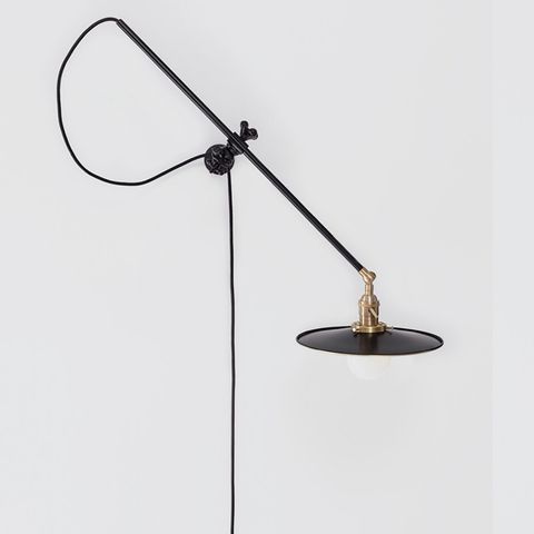 Industrial wall lamp fra Workstead