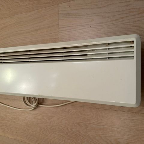 2 stykk NOBØ 1250W panelovner med termostat