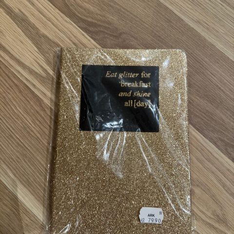 Gull notatbok med glitter