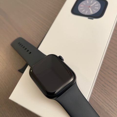 Apple Watch Series 8 41mm GPS smartklokke