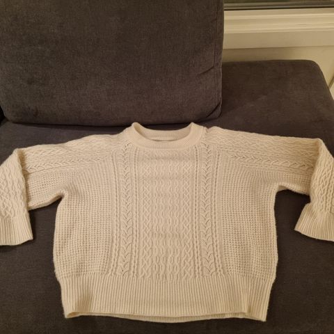 Part Two ViePW Pullover