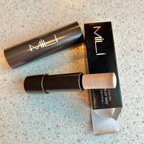 Mili Cosmetics Glow Stix Highlighter - ubrukt