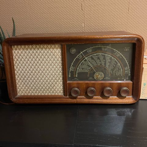 Radionette Menuett