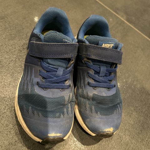 Nike joggesko str 28,5