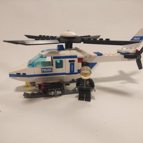 Police Helicopter (7741) fra Lego City