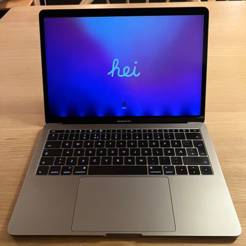 MacBook Pro 13" 2016-modell Space Grey 256GB Core i7  (A1708)