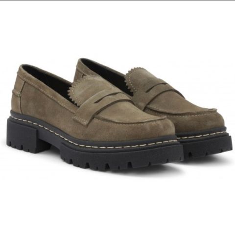 Shoe Biz Dusty Olive loafer 36