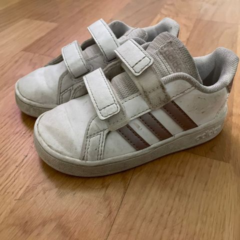 adidas jentesko