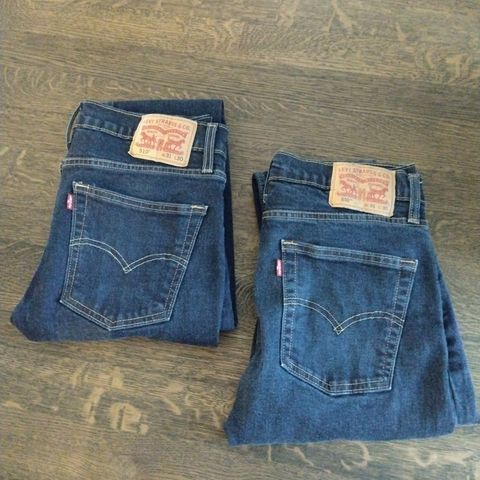 Levi Strauss jeans modell 510 med stretch, mørk blå W 31 L 30. Såvidt brukt.