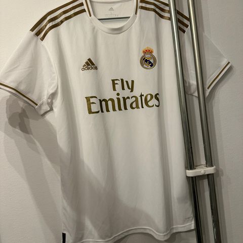 Real Madrid 2019-20 Jersey/Drakt