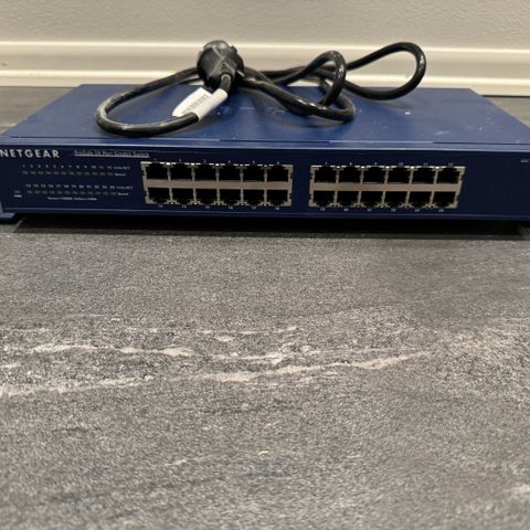 Netgear prosafe 24 switch JGS524