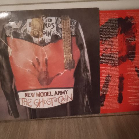 New Model Army - The Ghost Of Cain på vinyl