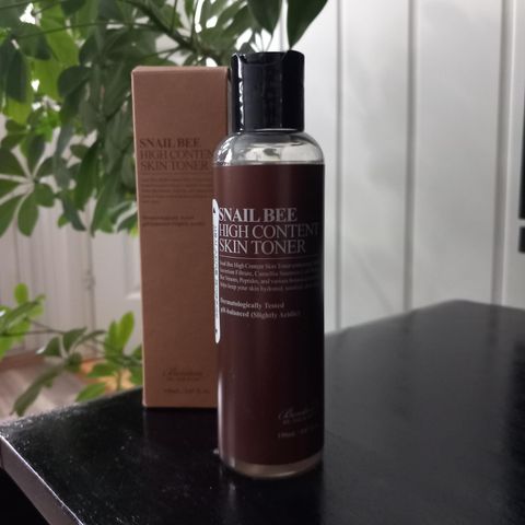 Benton "Snail Bee High Content Skin Toner"