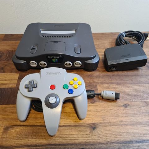 Sort Nintendo 64 med kabler og kontroller, Mulig å kjøpe spill & tilbehør
