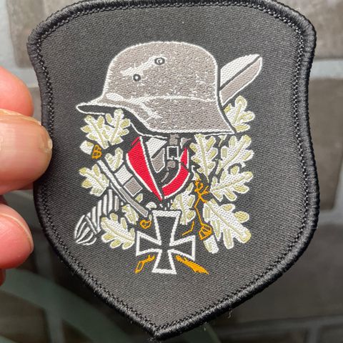 Wehrmacht Iron Cross Panzer Helmet  Patch German