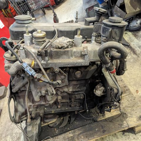 NISSAN TD 2,5 TI Dieselmotor til div King Cab / Navara 1998- 05