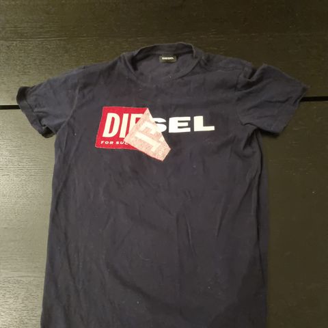 Diesel t-skjorte 10-12 år