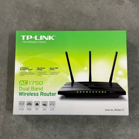 AC 1750 Dual Band Wireless Router