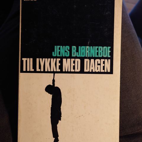 Jens Bjørneboe: "Til lykke med dagen", Pax Forlag 1965