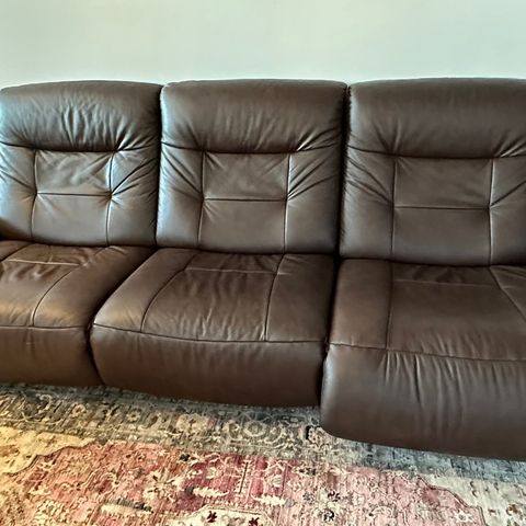 Ekornes skinn sofa