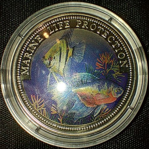 Liberia 1 dollar 1996 Marine life protection i kapsel (fargemynt)