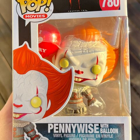 Funko Pop! Pennywise with Balloon (I Heart Derry) | It Chapter Two (780)