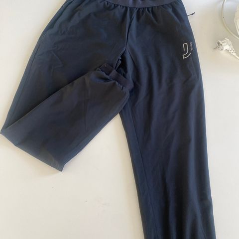 Win wind pant