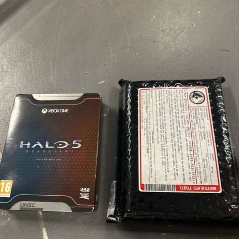 Halo 5 limited edition selges